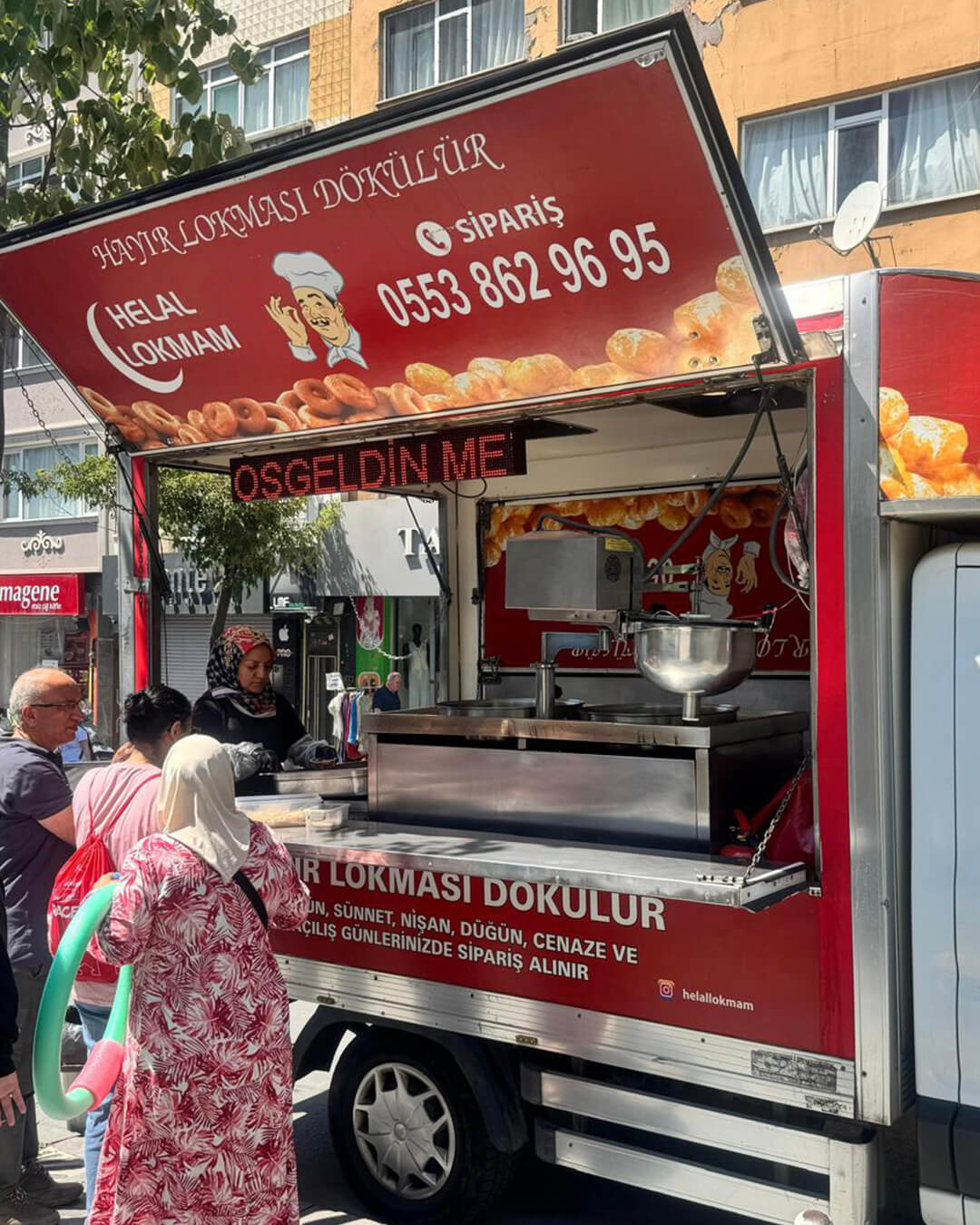 Mobil lokma aracı ve sıcak servis