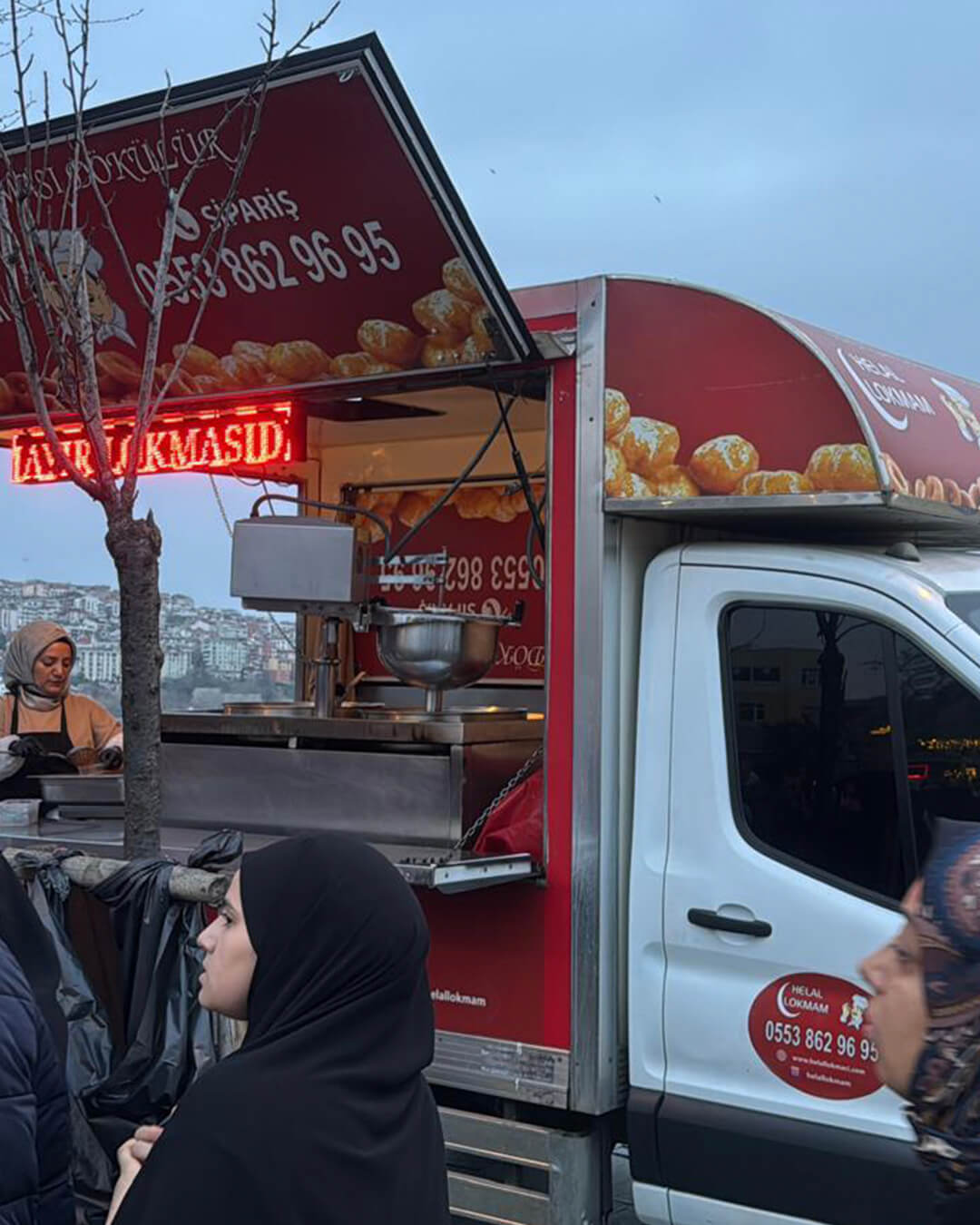 Lokma arabasında yerinde üretim